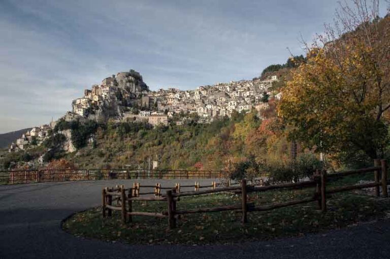 Andiamo a Cervara di Roma nel prossimo weekend?.